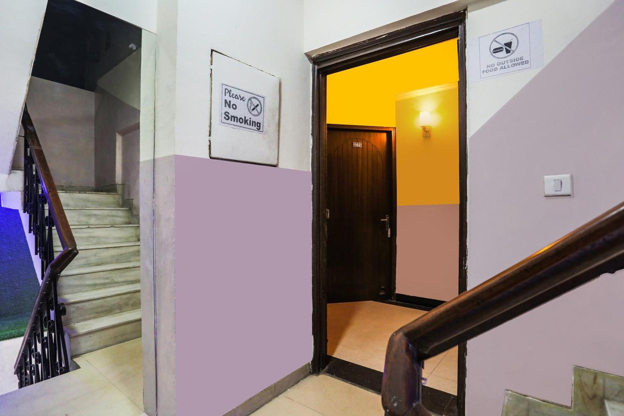 Hotel O Royal Galaxy Neu-Delhi Exterior foto