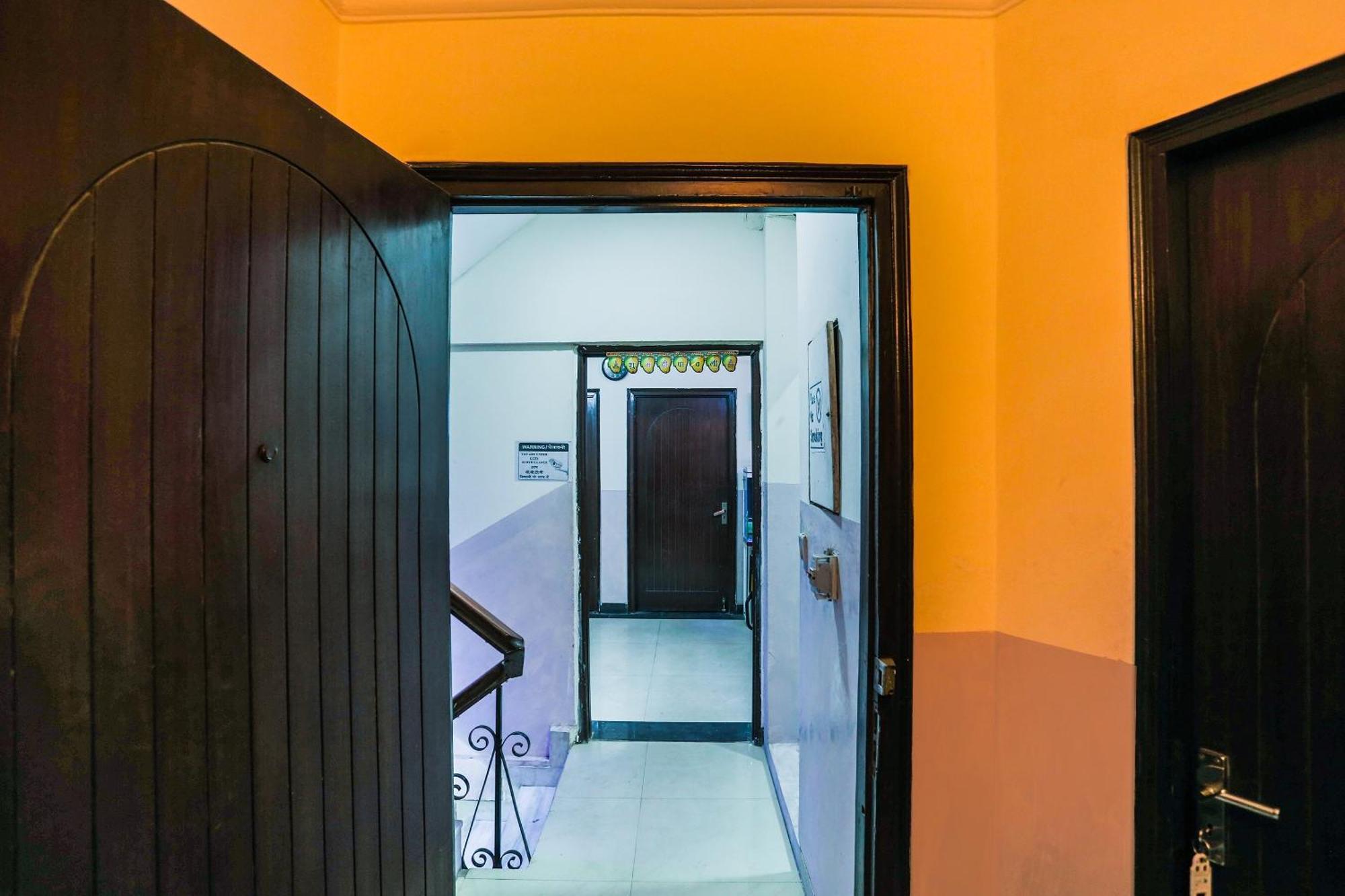 Hotel O Royal Galaxy Neu-Delhi Exterior foto