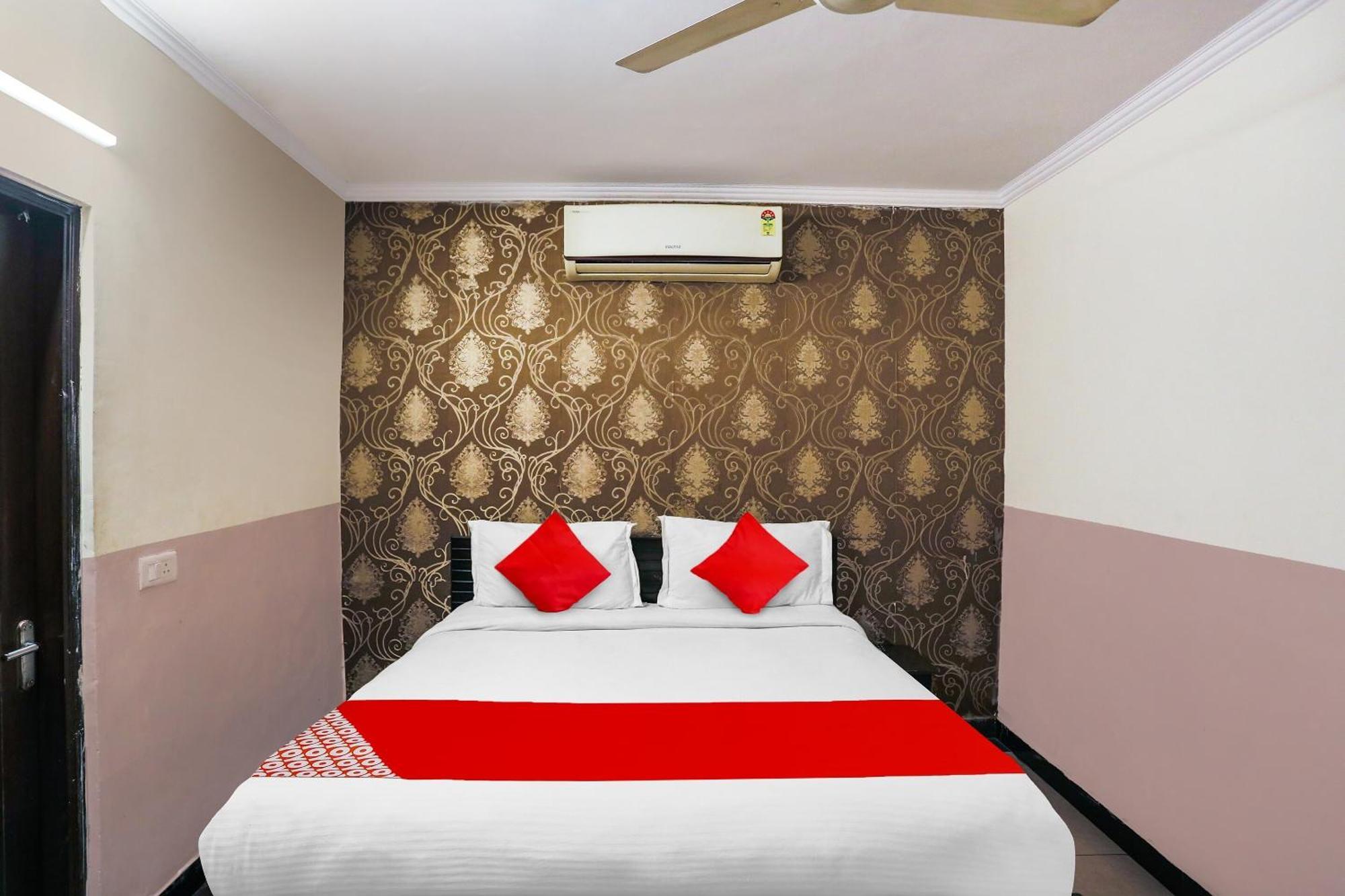 Hotel O Royal Galaxy Neu-Delhi Exterior foto