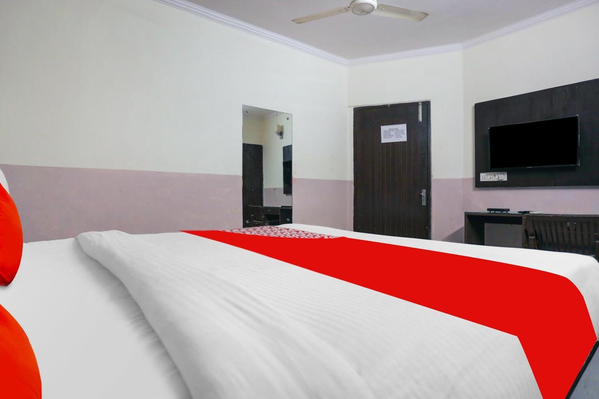 Hotel O Royal Galaxy Neu-Delhi Exterior foto